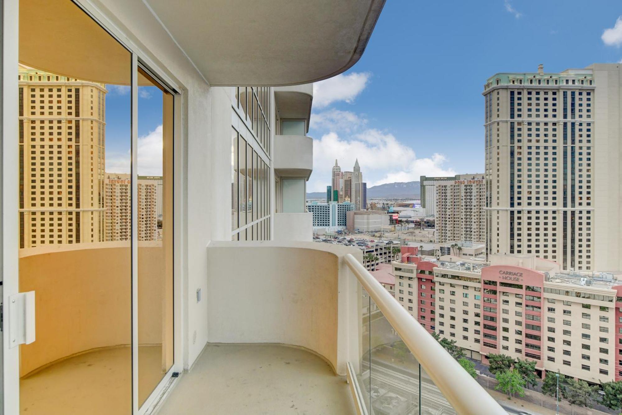 Balcony Strip View Suite * Mgm Signature Tower 3 Las Vegas Bagian luar foto